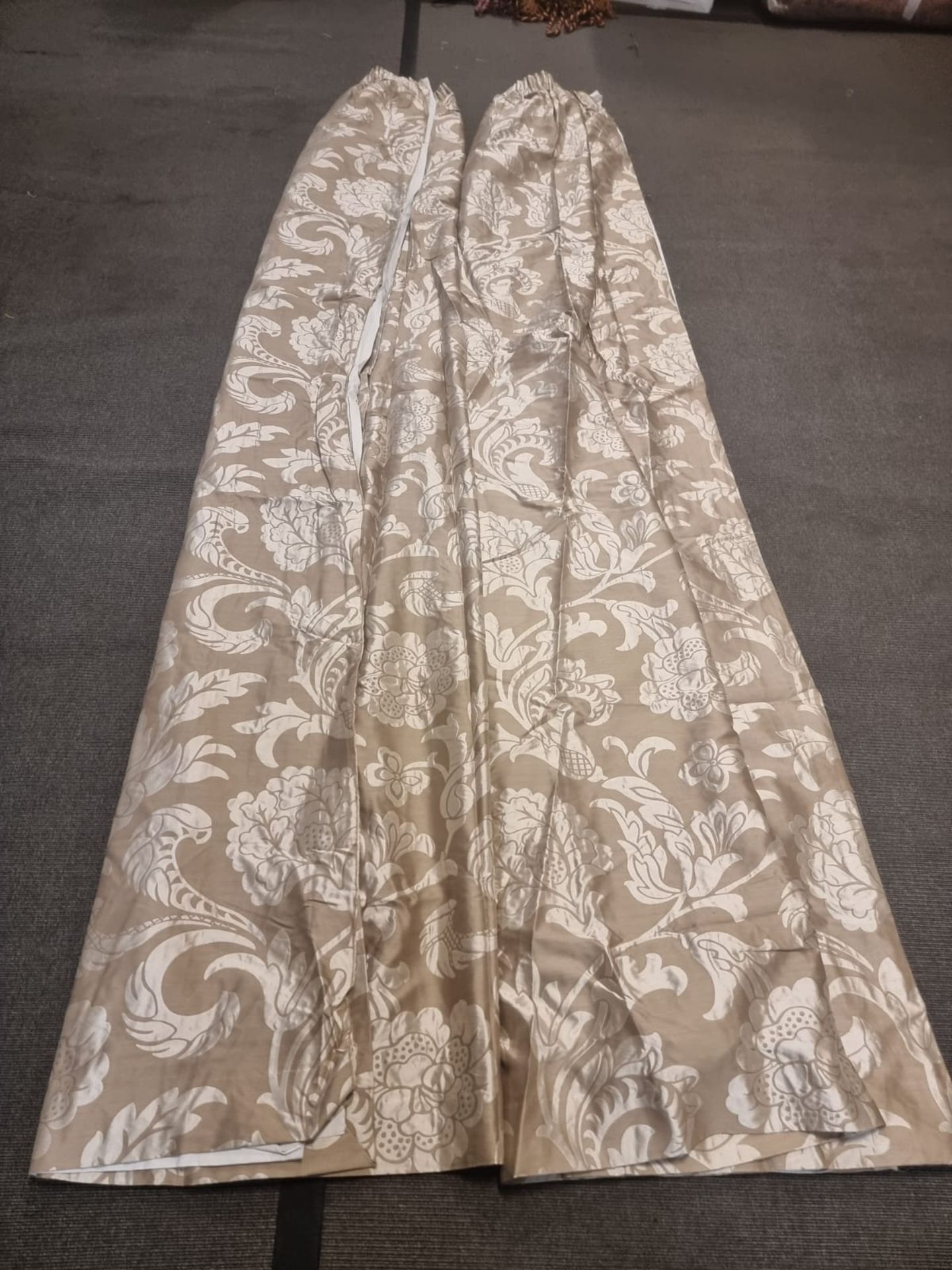 A pair of silk drapes gold with floral subtle pattern fully lined each panel 110cm wide x 310cm drop - Image 2 of 4