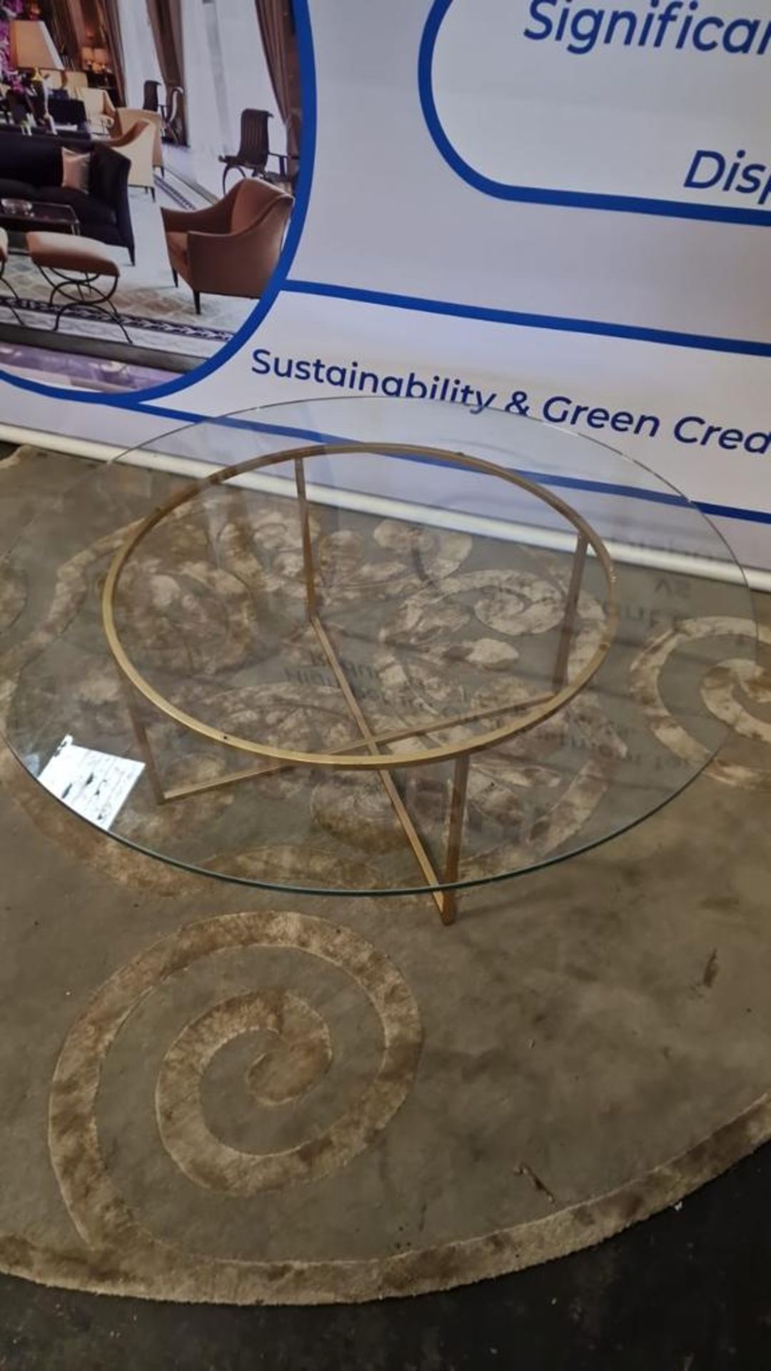 Brass Framed Glass Round Coffee Table Like A Showcase For Collectibles, This Tempered Glass Topped - Bild 2 aus 2