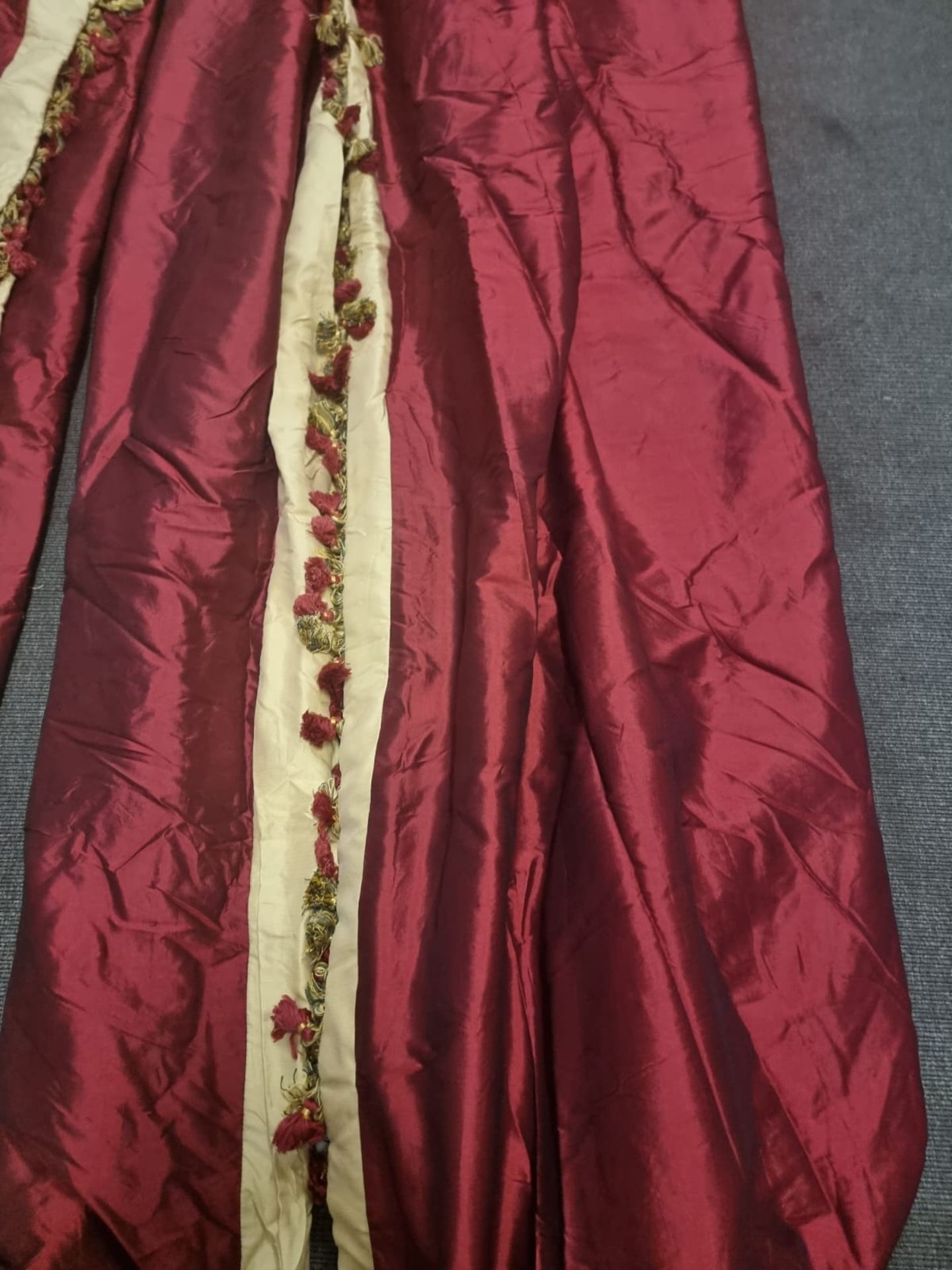 A pair of silk red and gold drapes pencil pleat with tassel fringe each panel 64cm wide x 260cm drop - Image 5 of 7