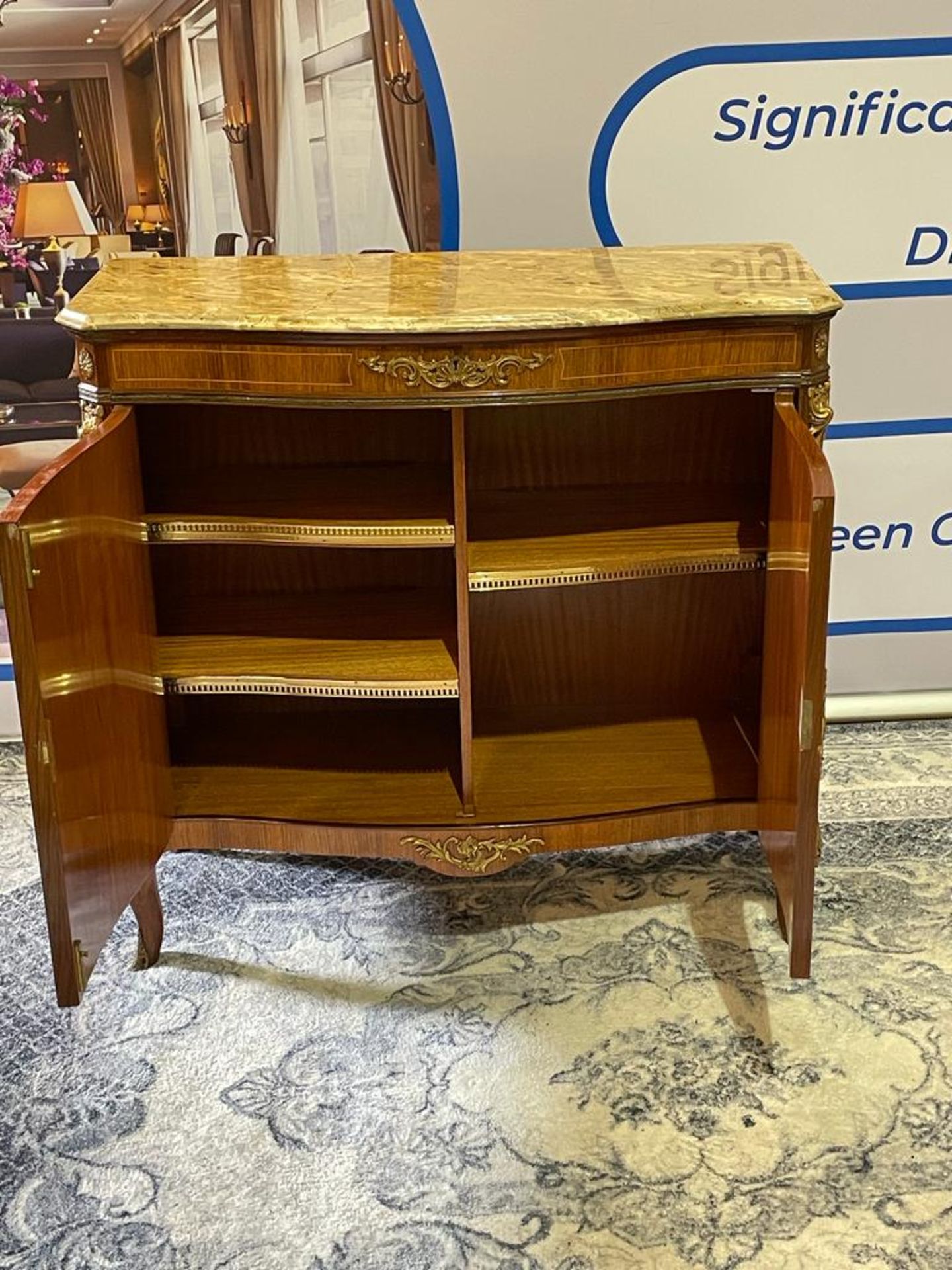 Cabinet Makers: H.& L. Epstein, London Marble Top Serpentine Cabinet In Kingwood With Satinwood - Image 3 of 8