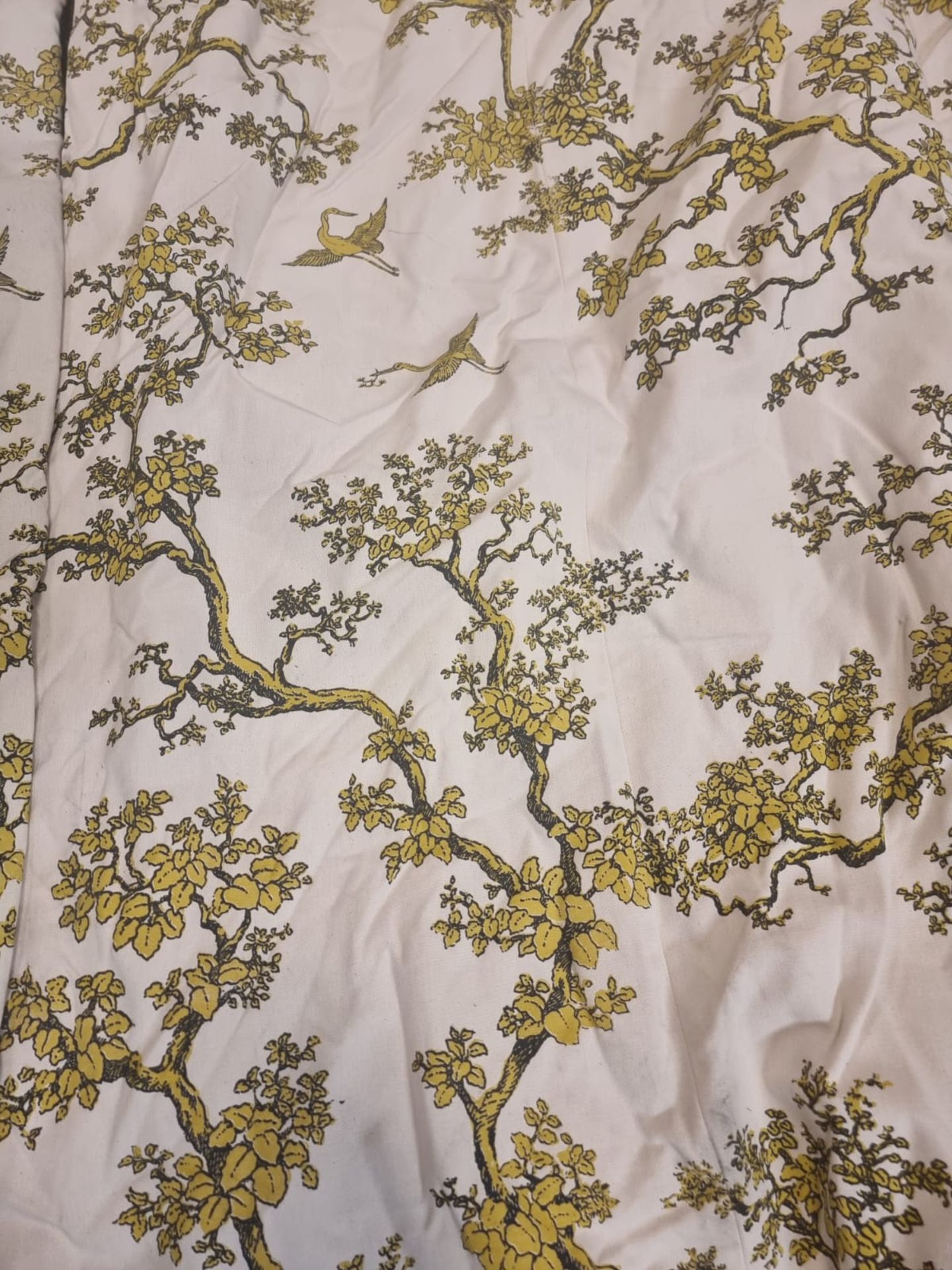 A pair of fully lined luxury cotton drapes in cream with exotic tree and birds repeating pattern - Image 4 of 6