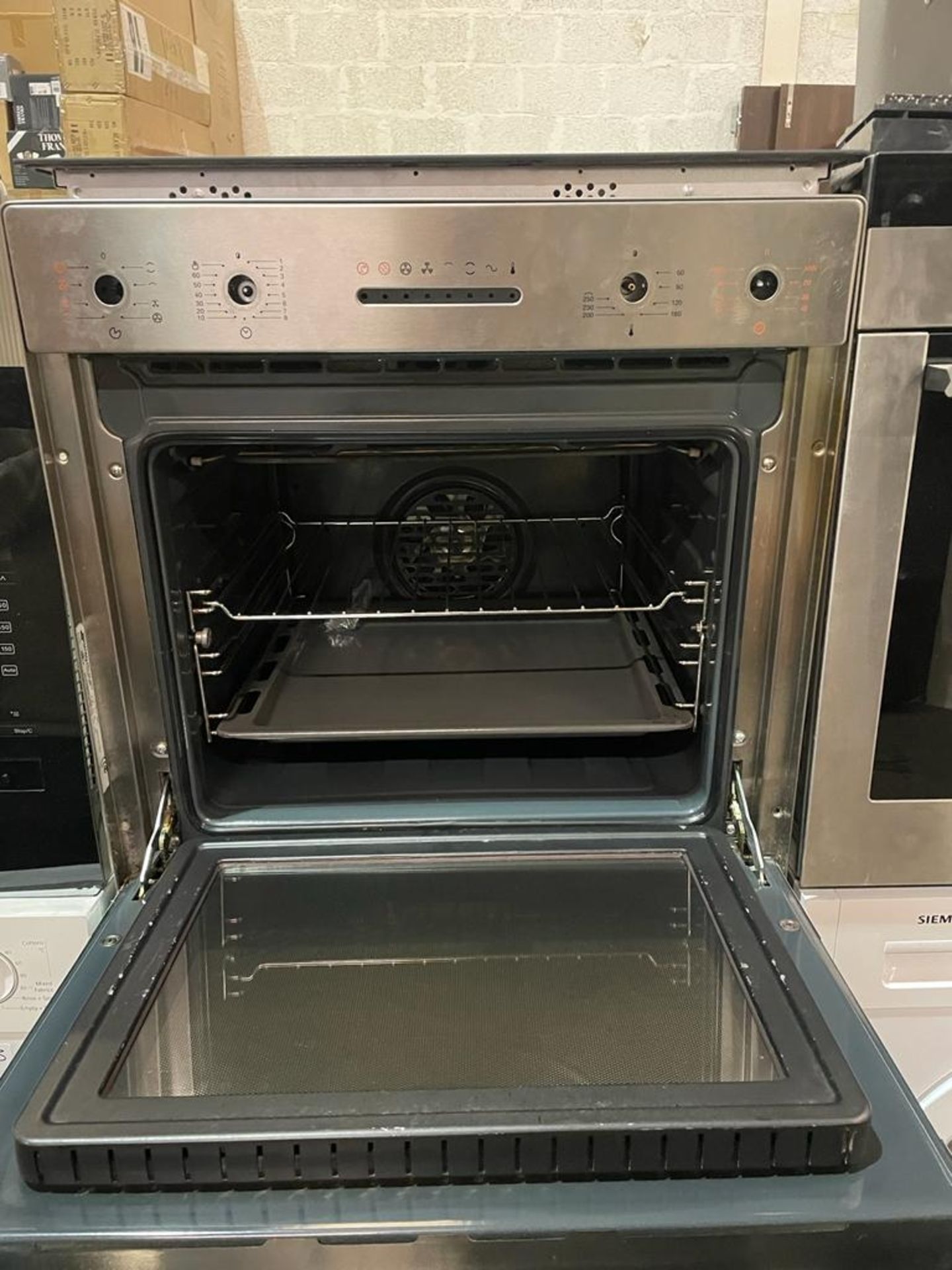 Smeg S201X Oven 50 L Stainless Steel Smeg S201X. Oven Type: Electric, Total Oven(S) Interior