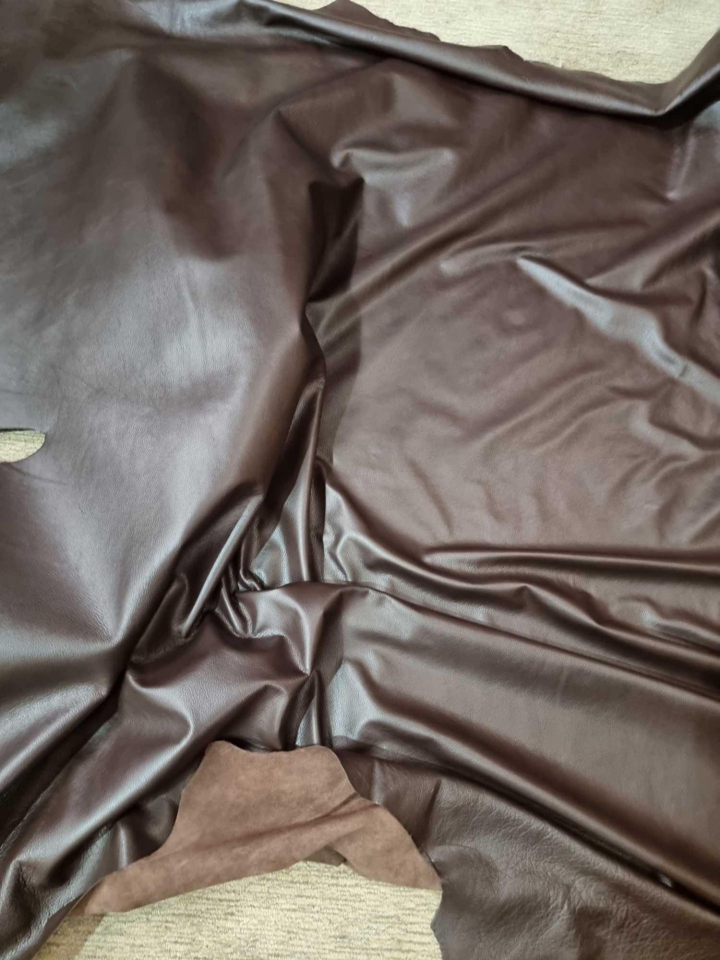 Chocolate Leather Hide approximately 3 57M2 2 1 x 1 7cm ( Hide No,137) - Bild 2 aus 2