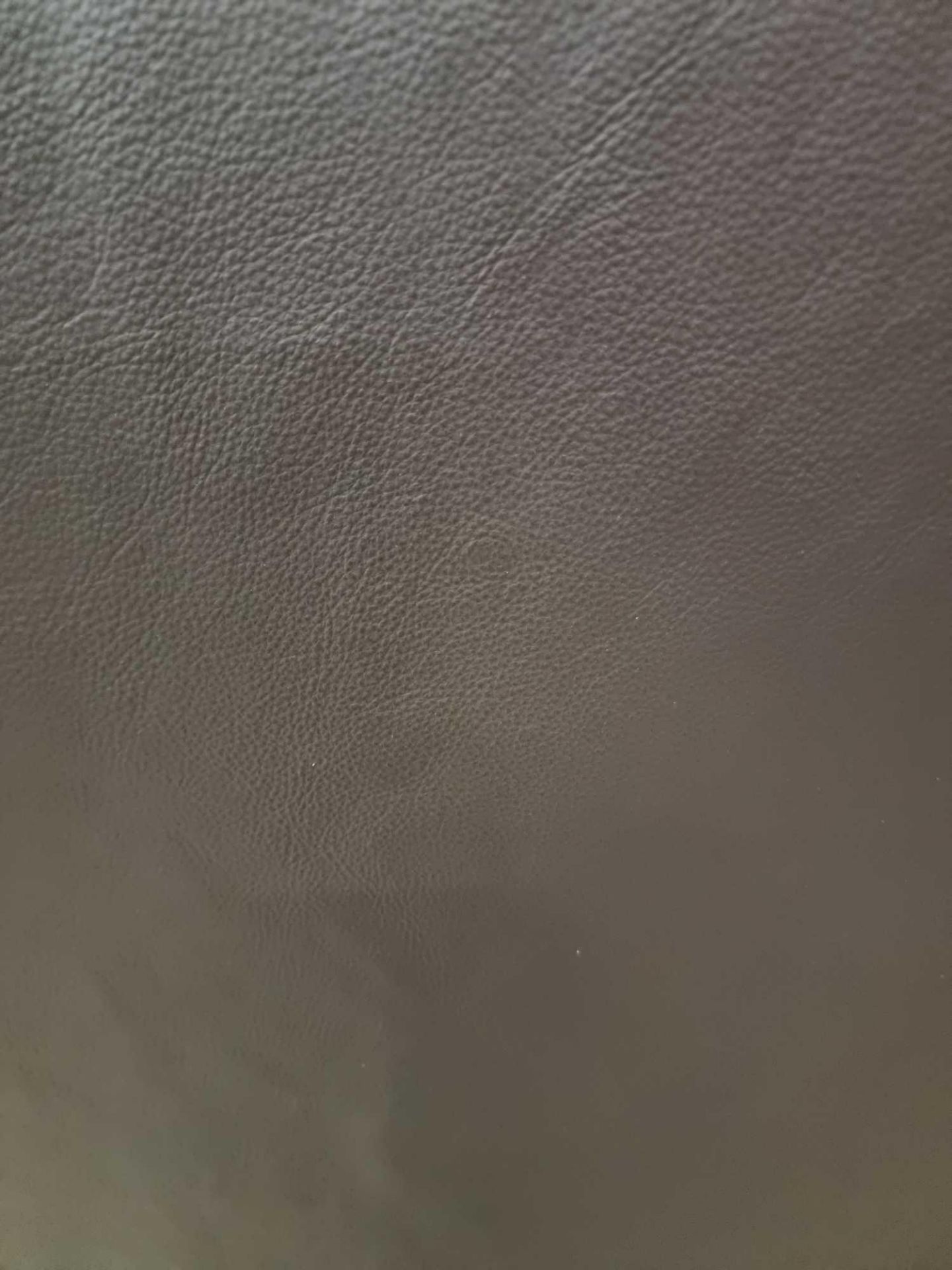 Yarwood Hammersmith Chocolate Leather Hide approximately 3 84M2 2 4 x 1 6cm ( Hide No,85) - Bild 2 aus 2