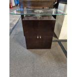 Mahogany 2 Door Side Table With Glass Top 75 X 50 X 64cm