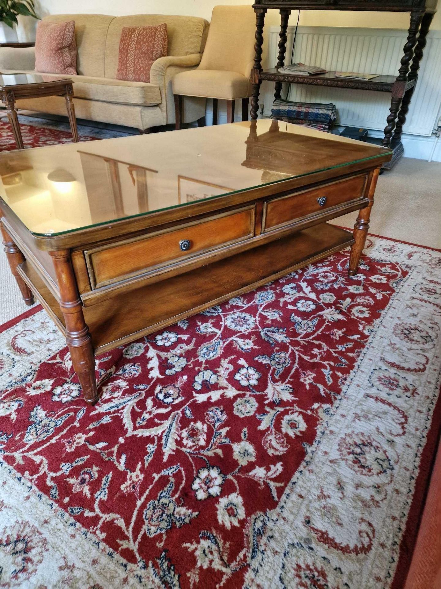 A Regency Style Cherry Wood Two Drawer Coffee Table With Undershelf 110 x 60 x 46cm - Bild 3 aus 3