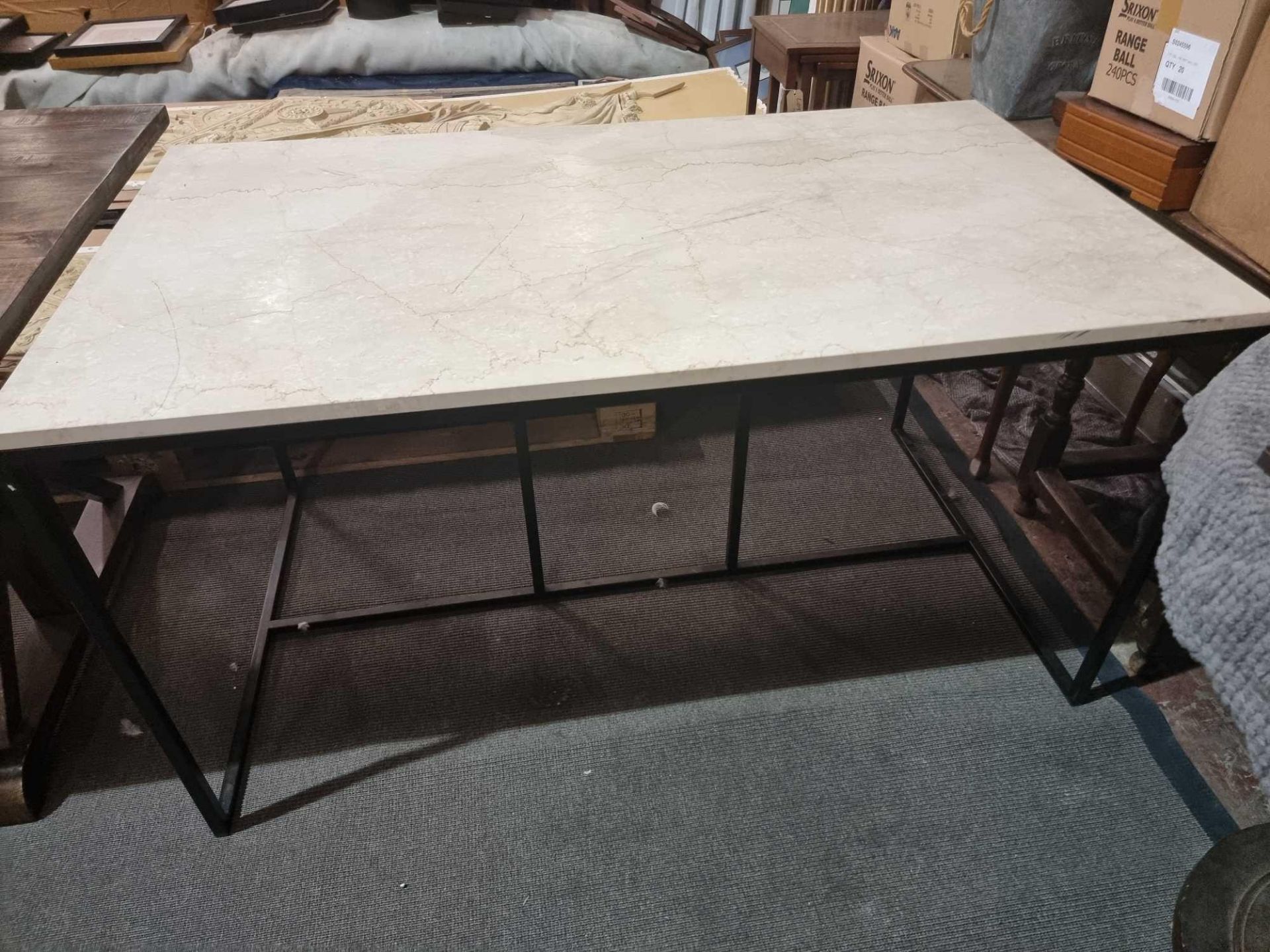 Marble Top Dining Table Like A Precious Gem Set Within The Prongs Of A Ring, The White Marble Top Of - Bild 3 aus 5