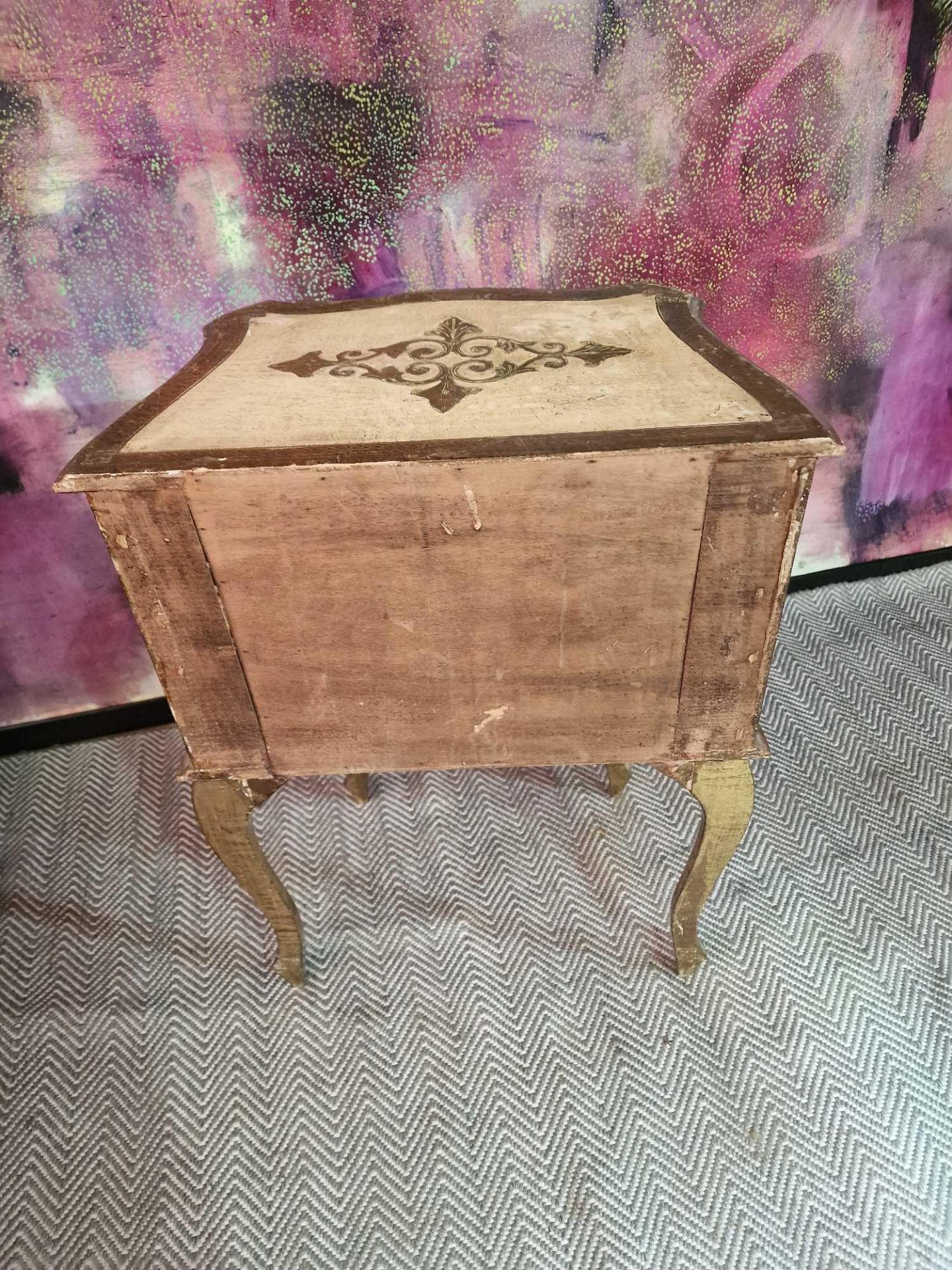 Italian Florentine style painted nightstand feature all the flair of 18th century Florence, - Image 5 of 5