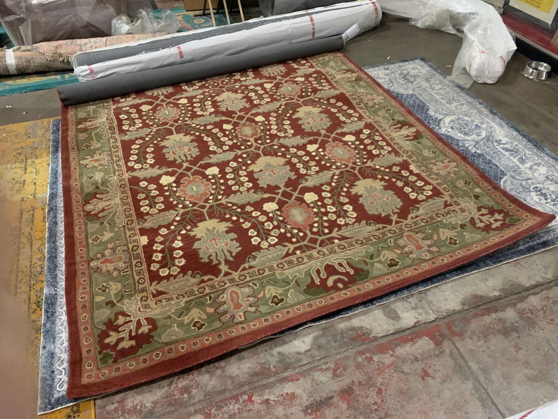 Traditional Persian area rug a stunning repeating pattern 100% wool hand tufted rug vibrant in - Bild 5 aus 8