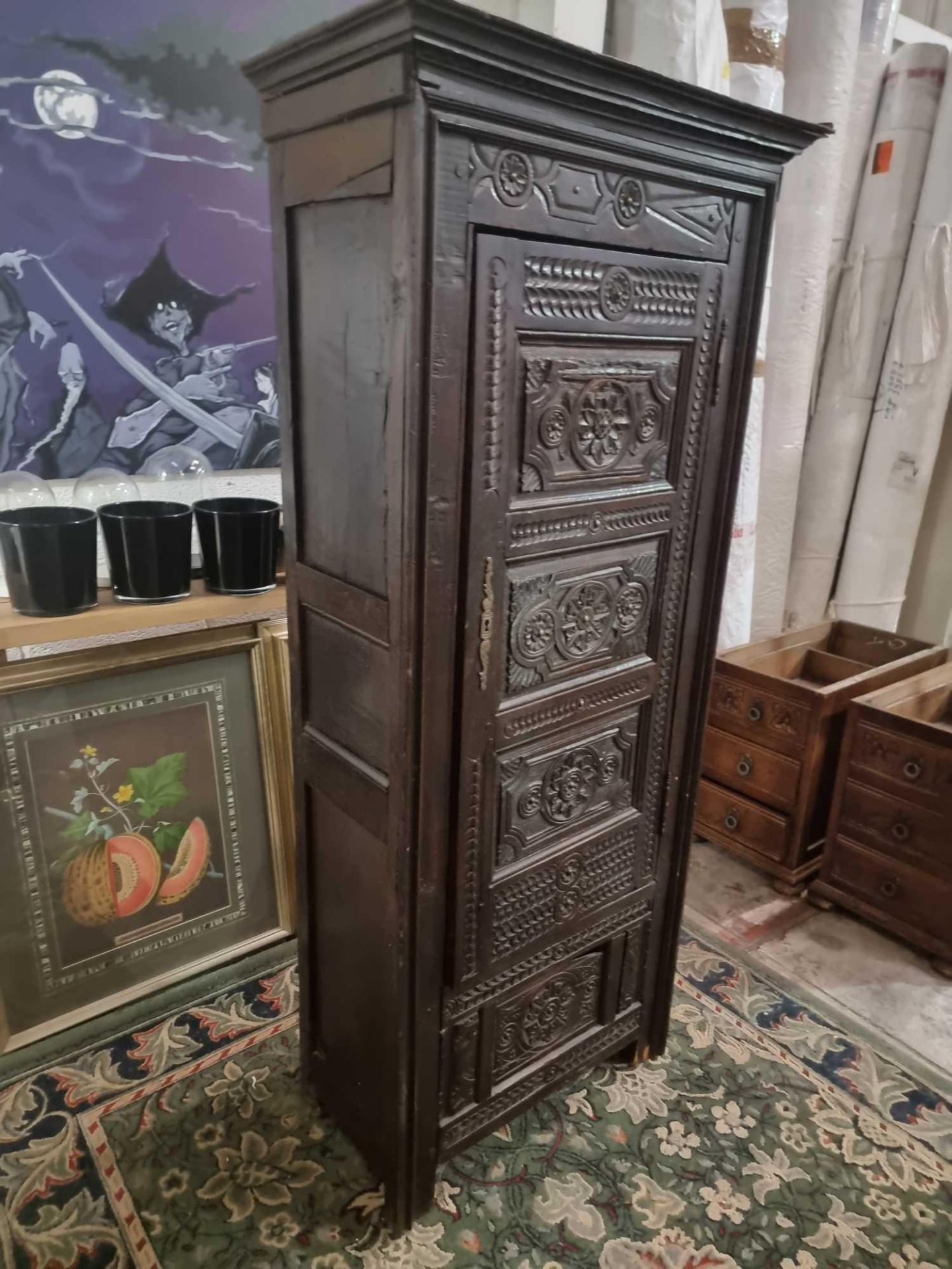 A Heavily Carved Oak Single Door C.18th Century French Bonnetiere Or Hat Cupboard Classic French - Bild 3 aus 12