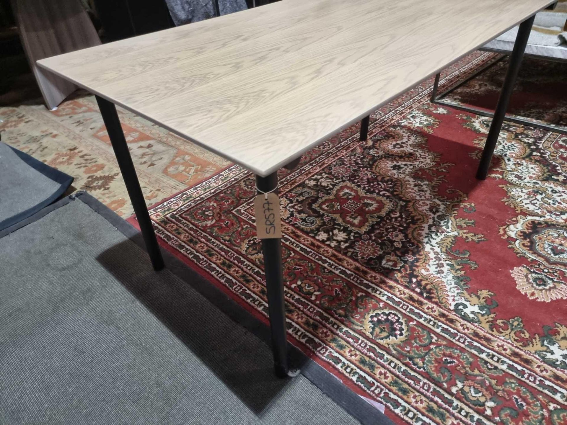 Modern Dining Table With Metal Frame Legs And Laminate Table Top Features A Modern Design With Its - Bild 4 aus 6