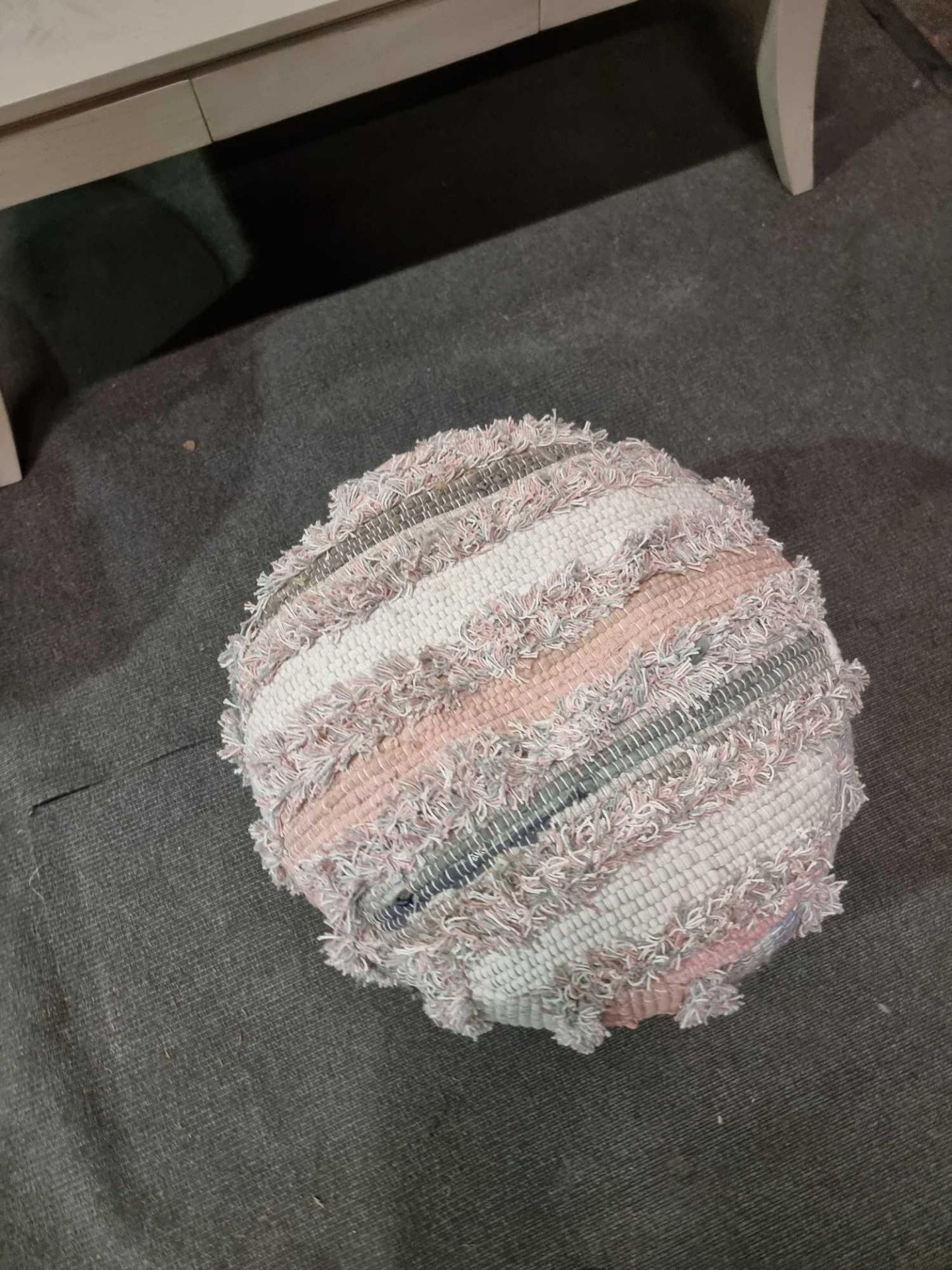 Opal Textured Pouffe In Blush In A Stunning On-Trend Blush Colour Palette, Paired With Both Its - Bild 3 aus 4