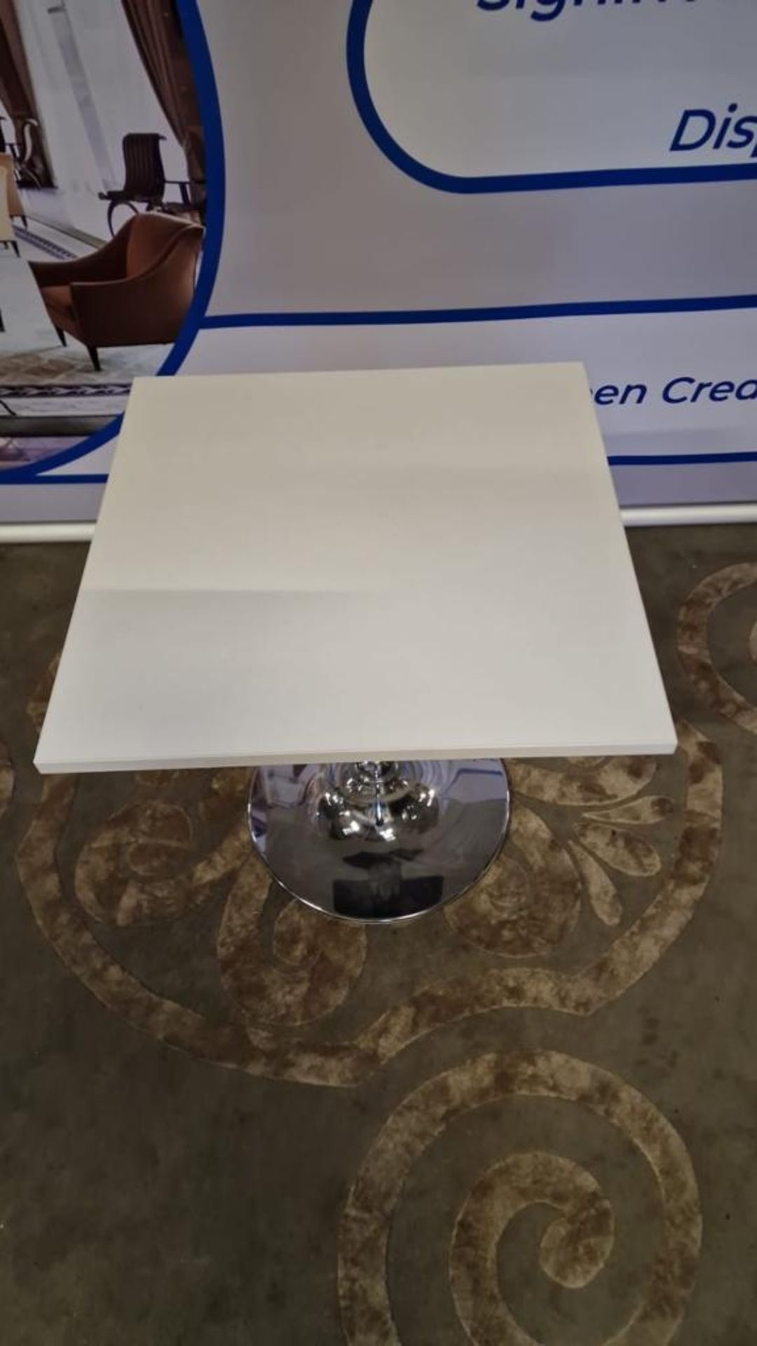 Bontempi Bistro Table An Elegant Design Featuring A Sleek Stainless Steel Pedestal And Chalk White - Bild 2 aus 3