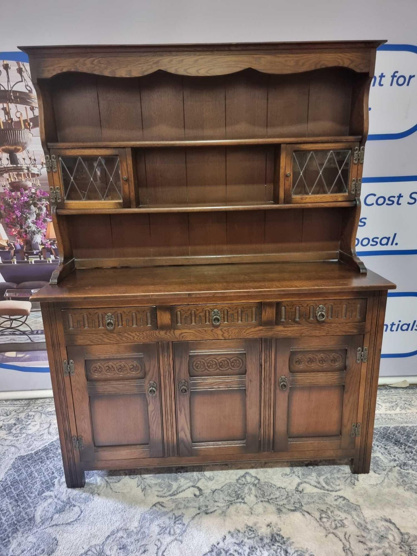 Wood Bros Old Charm Windsor Welsh Dresser The Design Inspiration For Old Charm Comes From The - Bild 2 aus 11