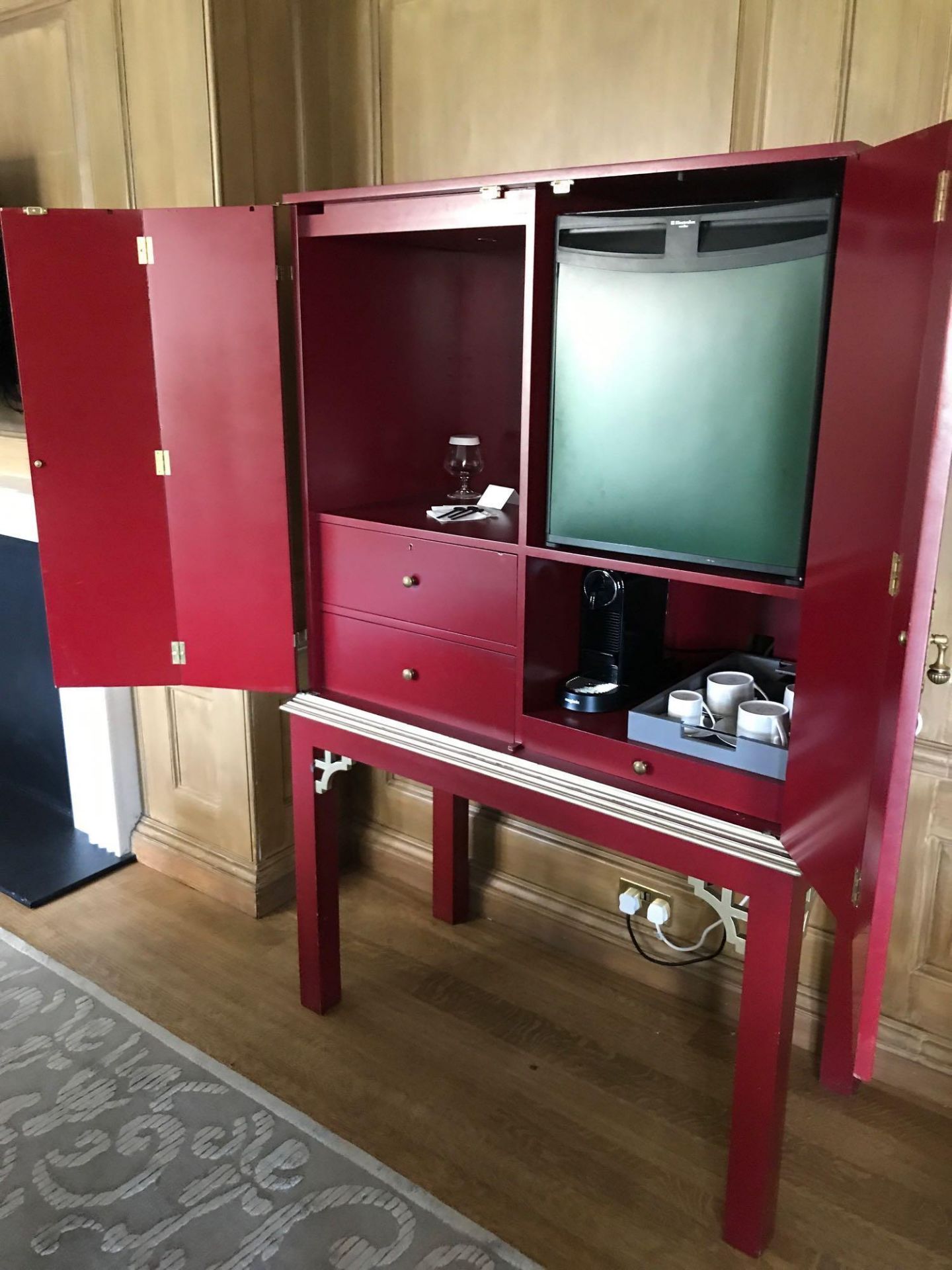 Restall Brown & Clennell English Georgian Style Red Lacquered Chinoiserie Gilded Cocktail Cabinet - Image 2 of 2