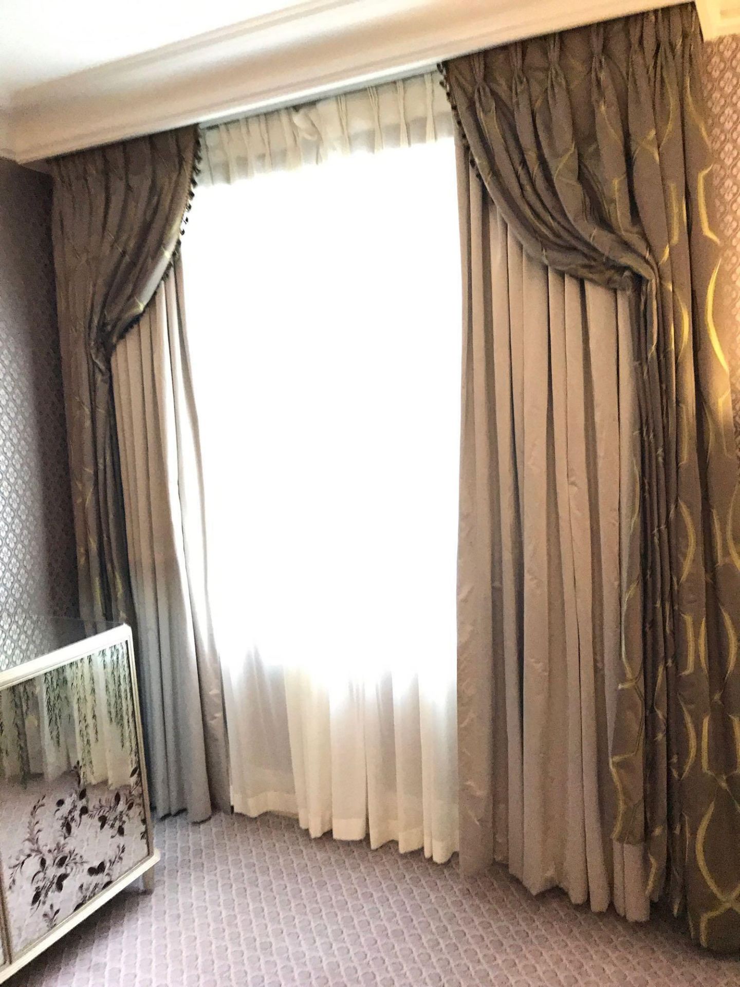 2 x Pair Of Gold And Silver Silk Drapes And Jabots With Tie Backs Span 255 x 300cm Room 629