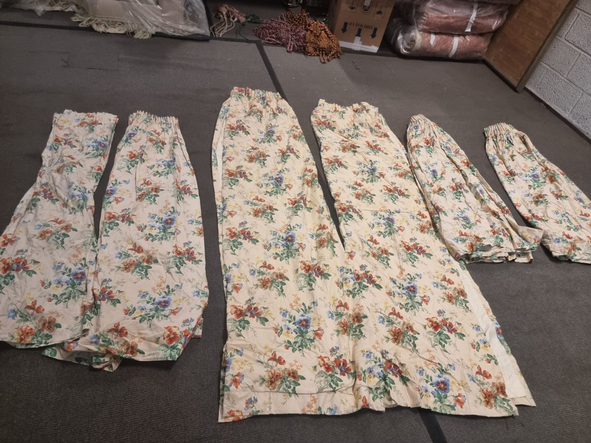 3 x pairs of cotton chintz style cream drapes 1 x 215cm wide x 70cm drop 1 x 155cm x 70cm and 1 x - Image 2 of 6