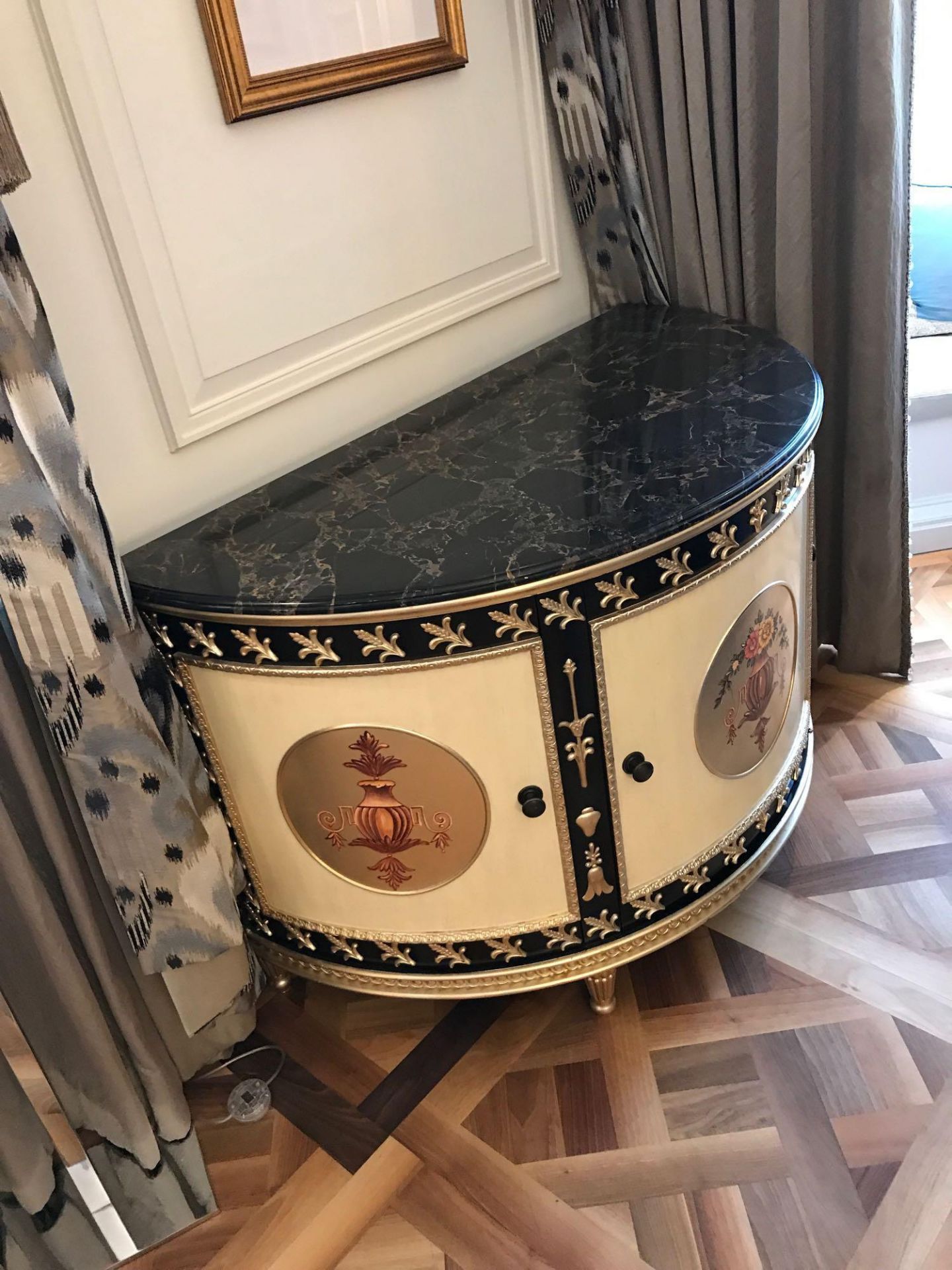 Adam Style Demilune Commode Cabinet With Classical Painted Scenes And Gilded Decoration With - Bild 2 aus 3