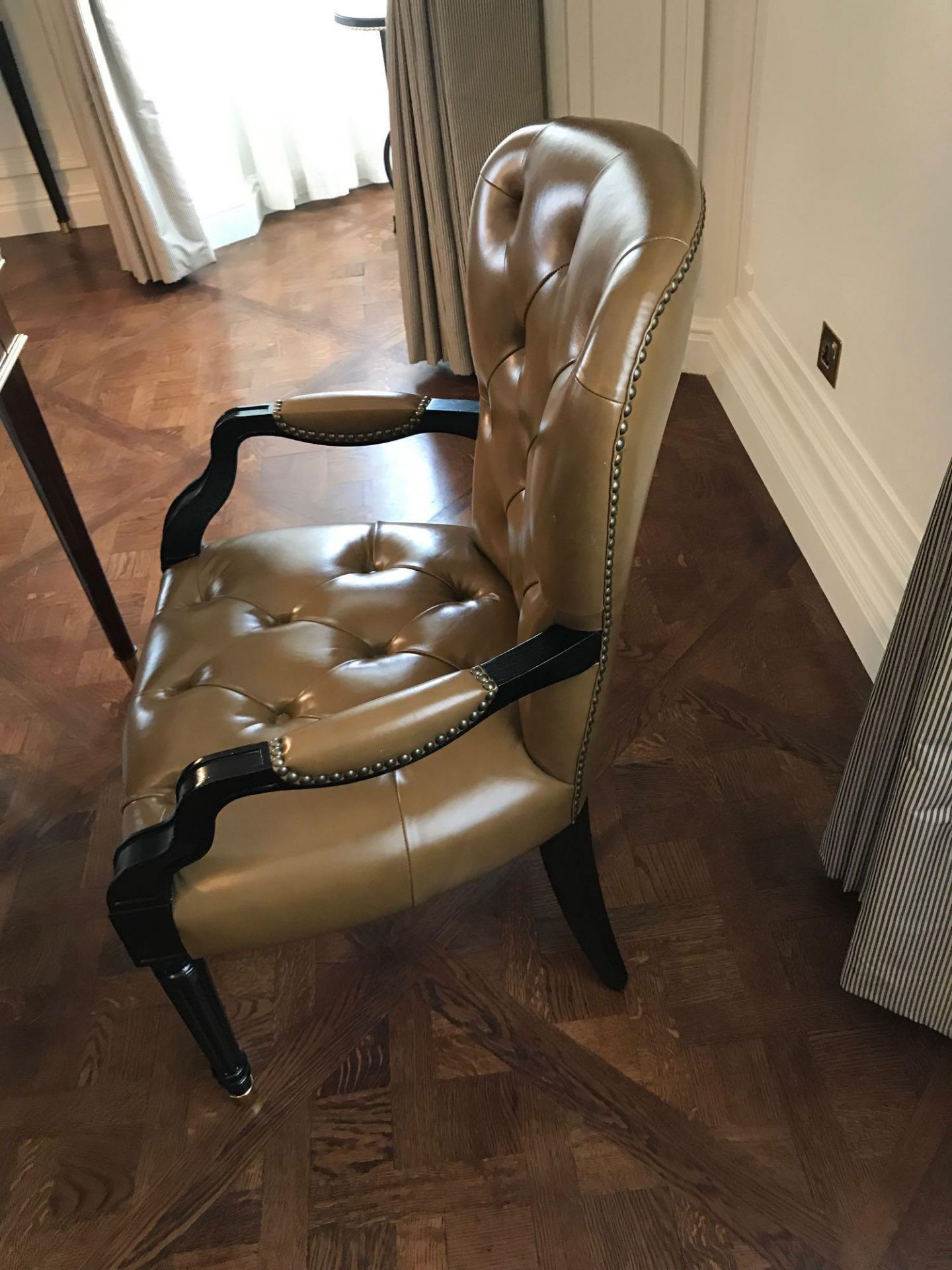 A Leather Tufted Armchair With Chesterfield Style Button And Stud Detail 60 x 63 x 95cm Room 606/7 - Image 2 of 2