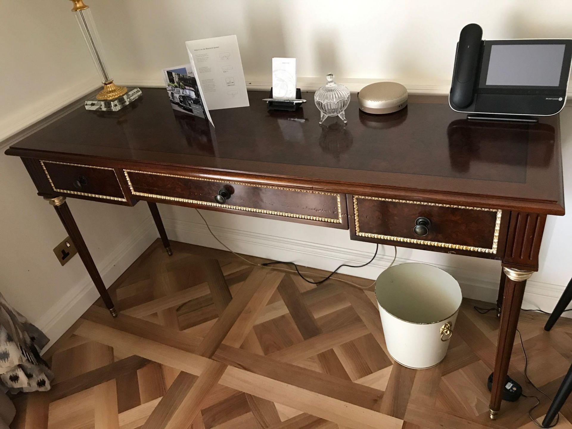 Writing Table Mounted On Tapering Legs Decorated With Gilded Bronzes Fitted Drawers Fitted With