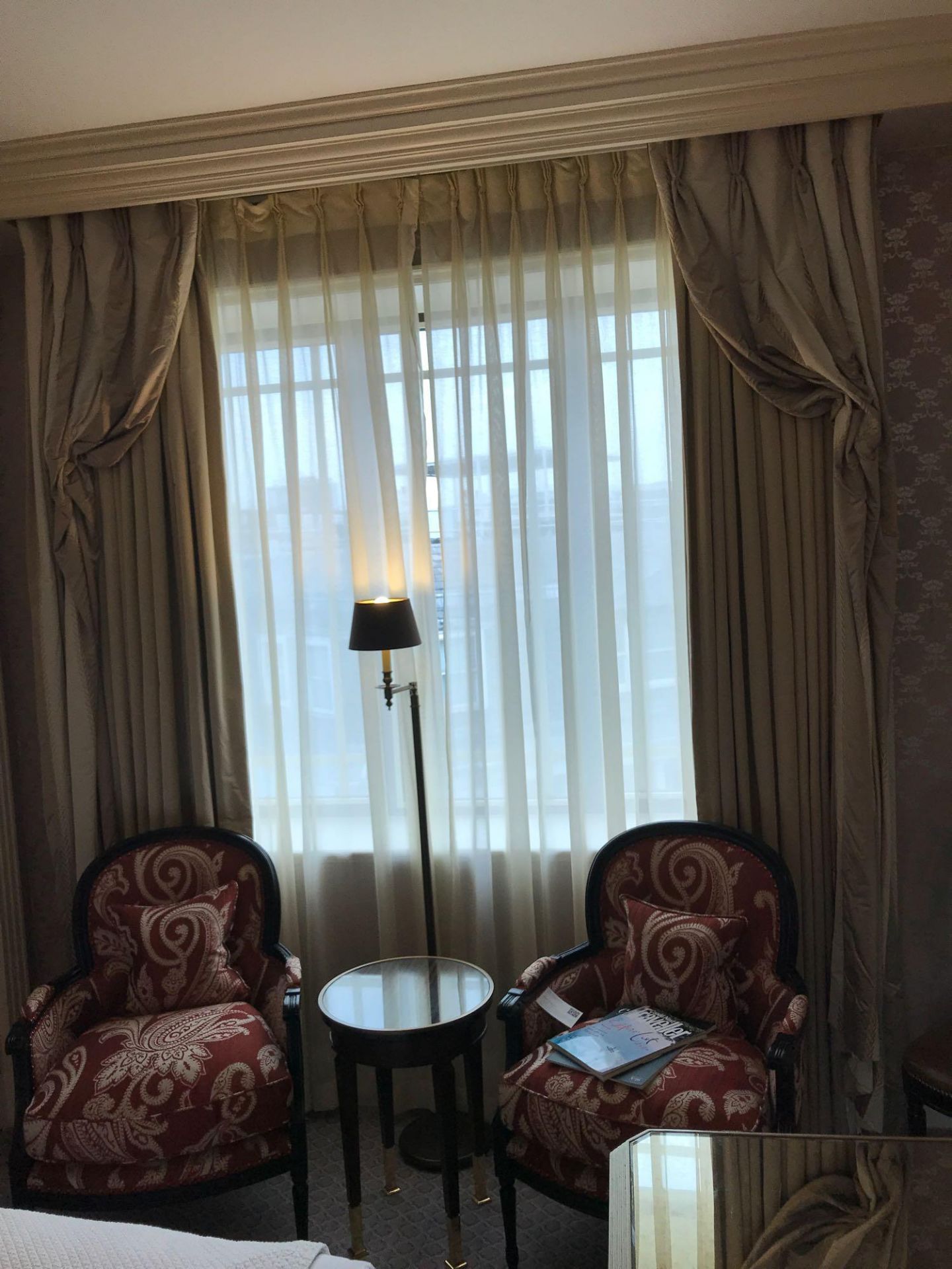 A Pair Of Gold Silk Drapes And Jabots With Tie Backs Span 255 x 220cm Room 634