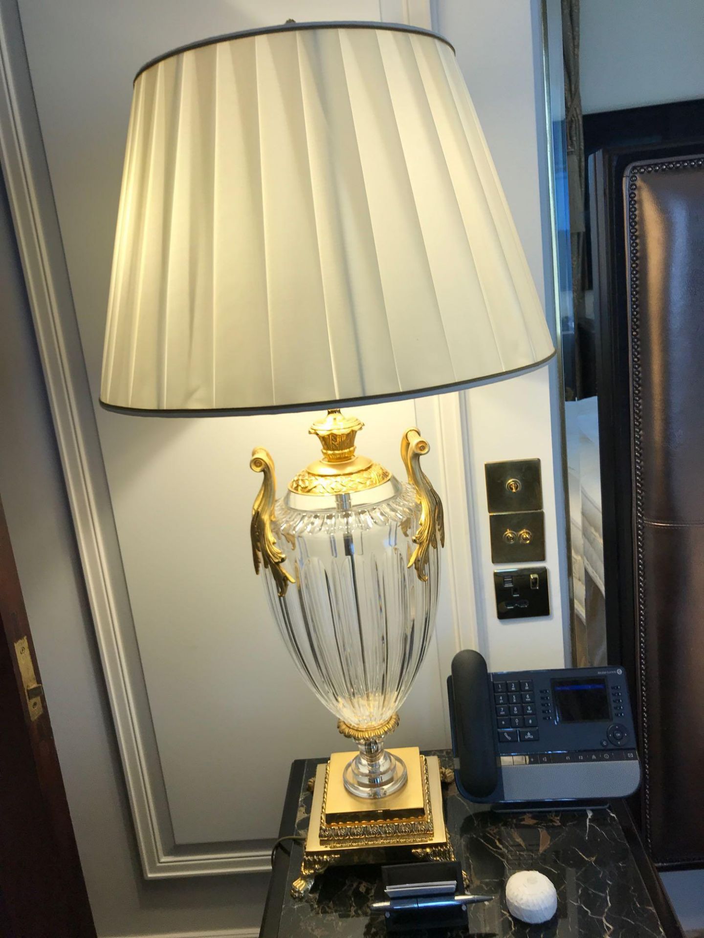 A Pair Of Laudarte Crystal Table Lamps Inserts And Decorations In 24ct Gold With Shade 95cm Tall - Image 2 of 2