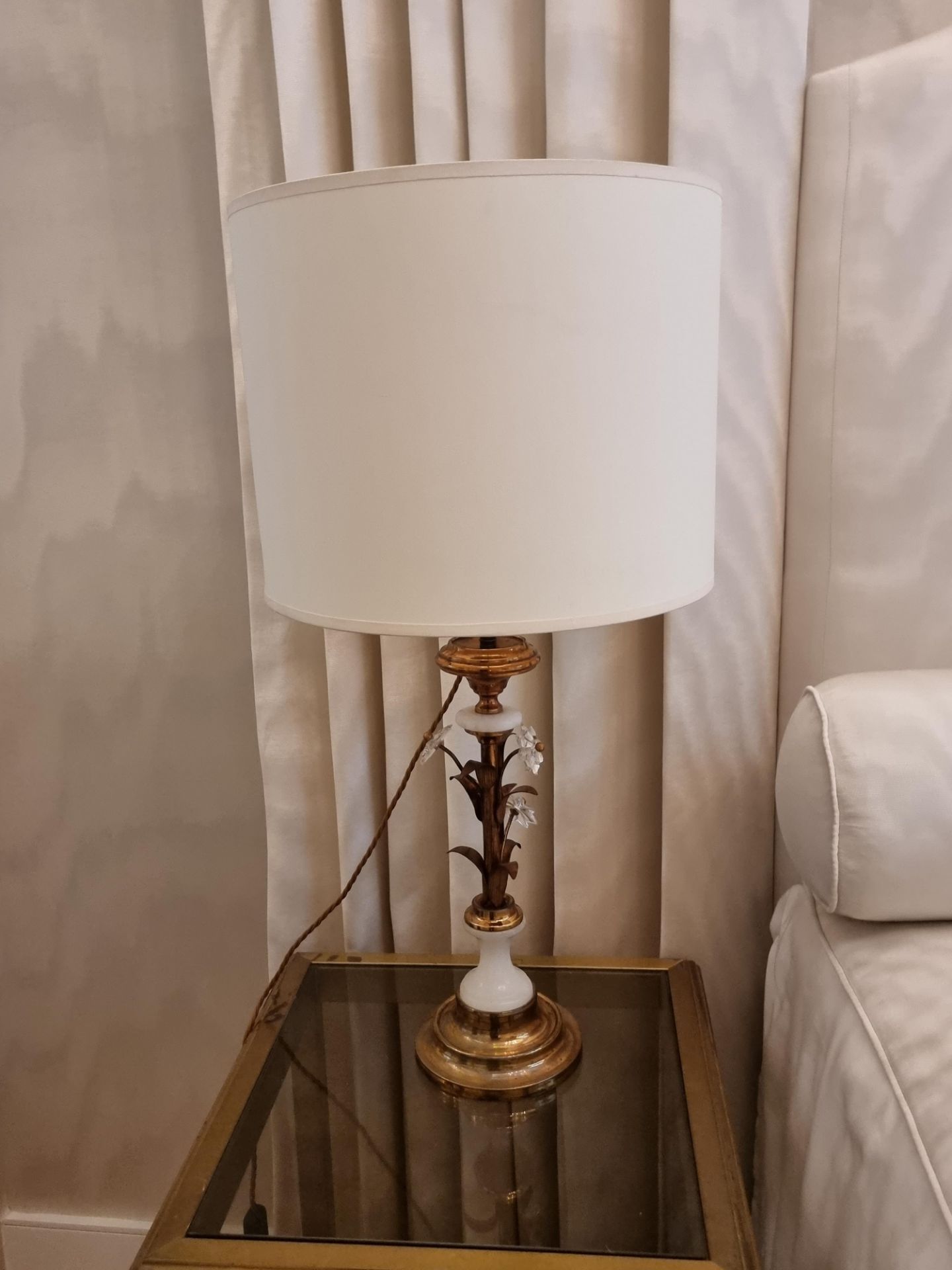 A Pair of crystal and alabaster table lamp by Banci Firenze Florentine Italian 1950 The total height