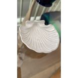 A Vintage Scallop Shell dish 12 x 12cm (Apt 10)