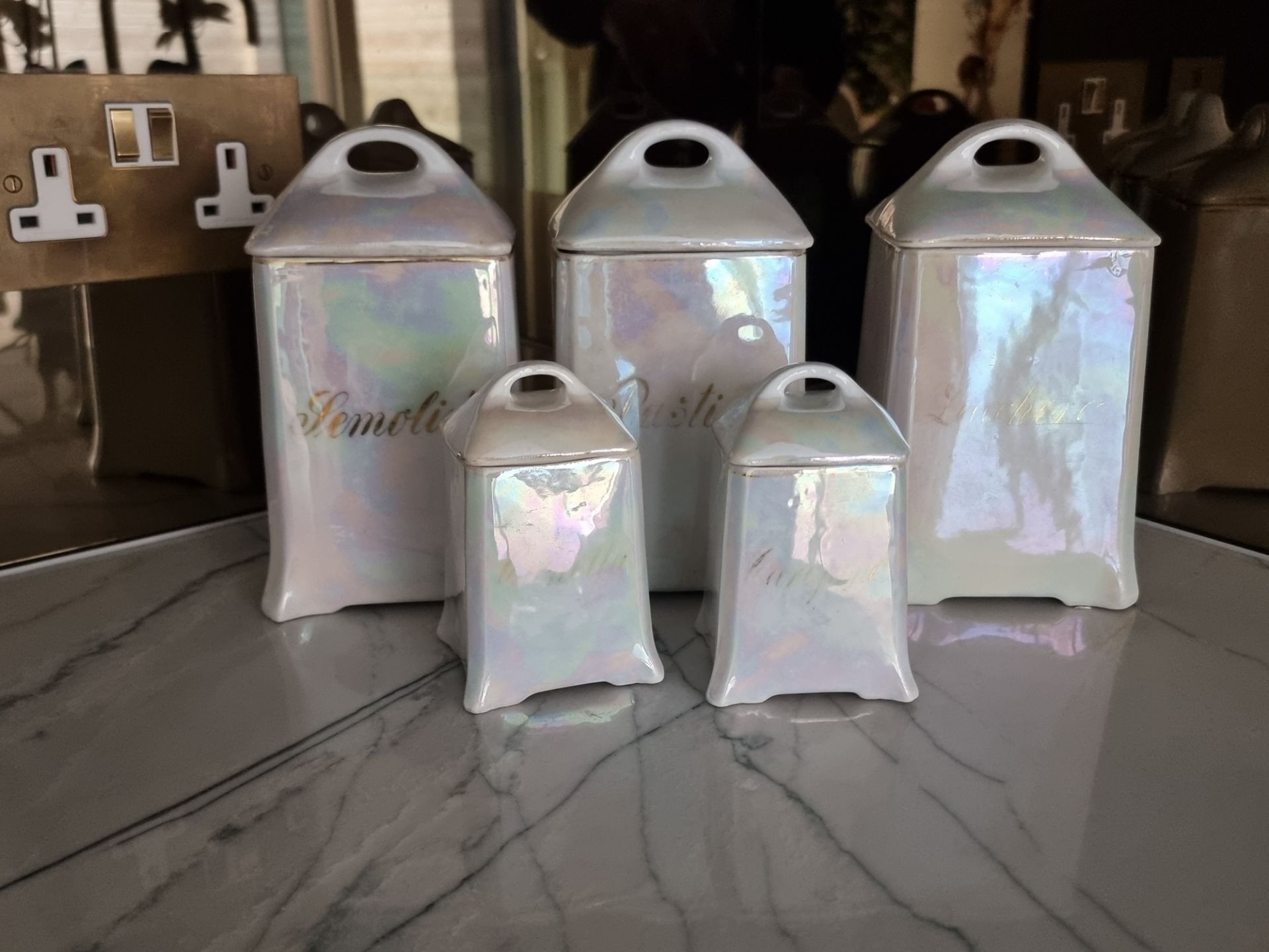 A set of 5 x Vintage lustre storage jars (Apt 10) - Image 2 of 2