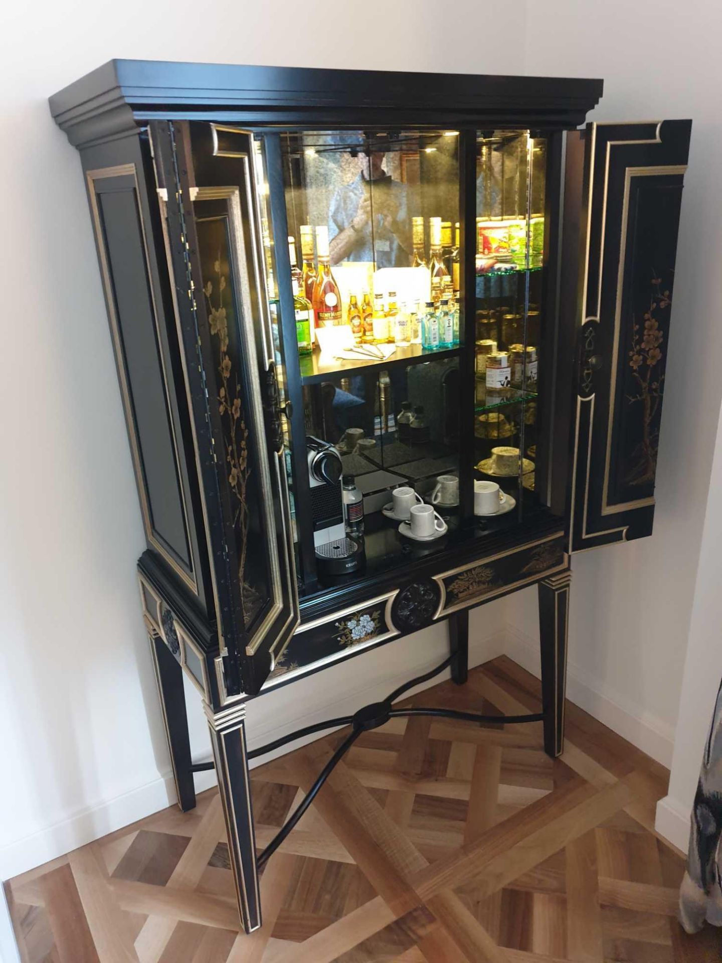 English Georgian Style Black Lacquered Chinoiserie Gilded Cocktail Cabinet Martini Bar Bifold Two - Image 2 of 2