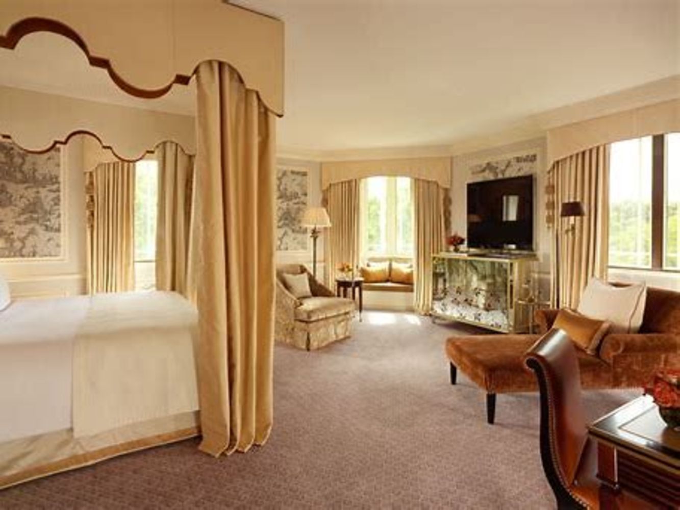The Dorchester Hotel London, Luxury Furniture Fixtures & Fittings Guest Bedrooms Floor 7