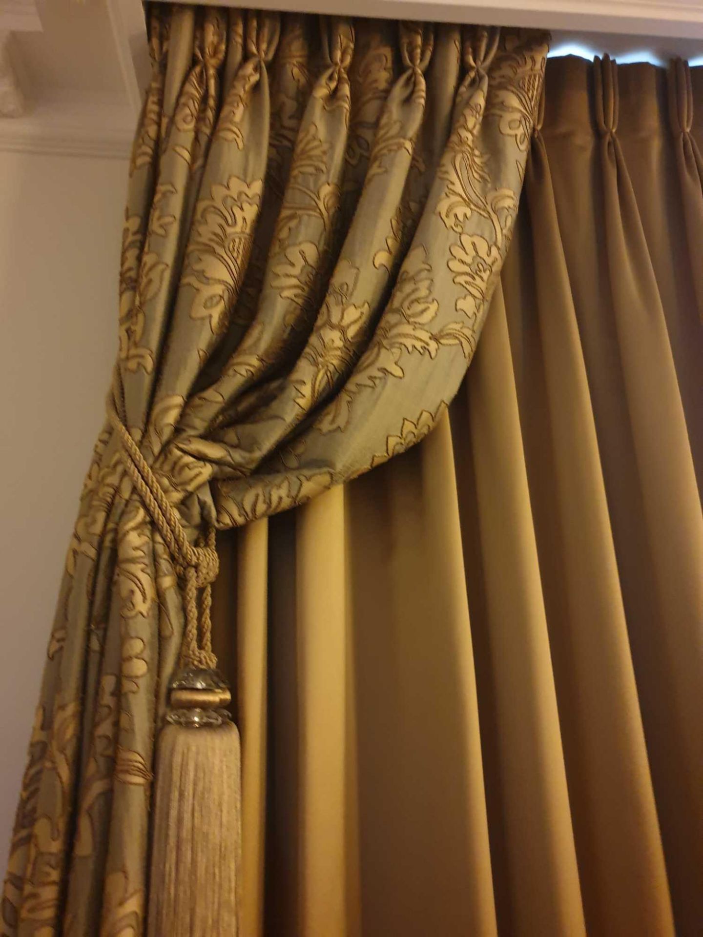 A Pair Of Silk Drapes And Jabots Gold With Intricate Piping And Crystal Bead Trim 240 x 280cm ( - Image 2 of 2