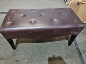 Tufted Leather Bench With Scrolled Apron 100 x 46 x 47cm