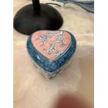 Vintage Chinese Porcelain Heart Shaped Trinket/Jewellery Boxes (Apt 10)