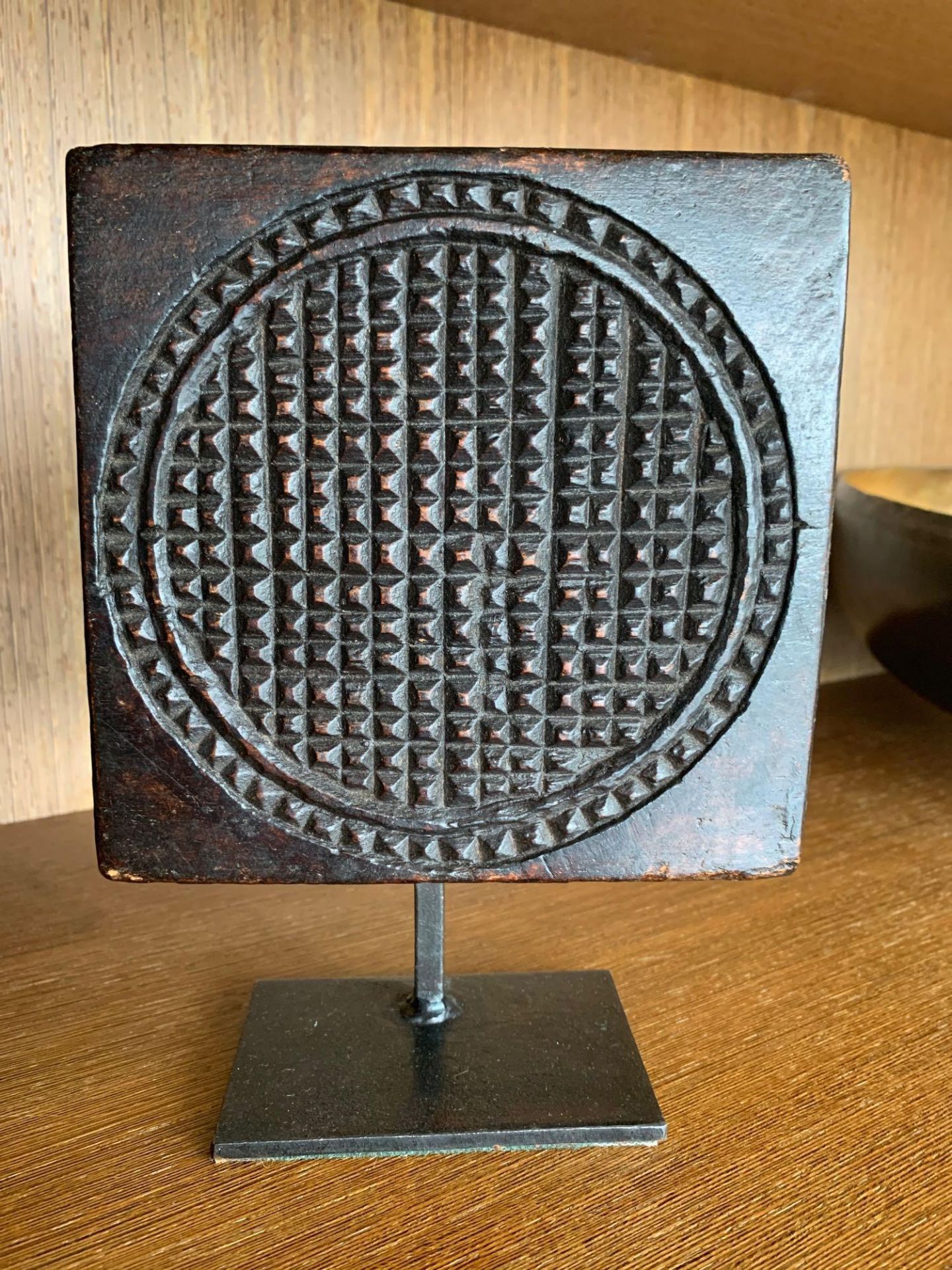 A Set Of 3 x Wood Carved Ornament Decorations On Metal Bases (Harlequin study ) - Image 4 of 4