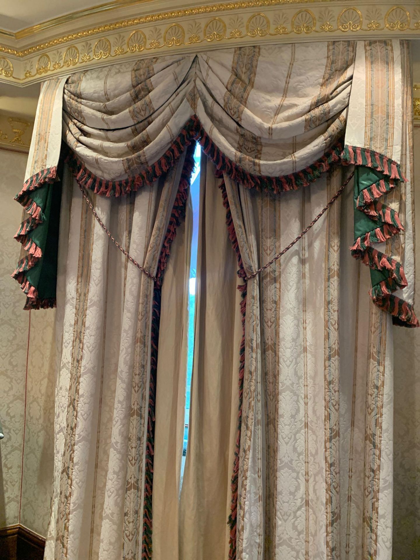 A Pair Of Cream Silk Drapes With Swags And Jabots In Gold Green And Pink Detail With Tassels And - Image 3 of 3