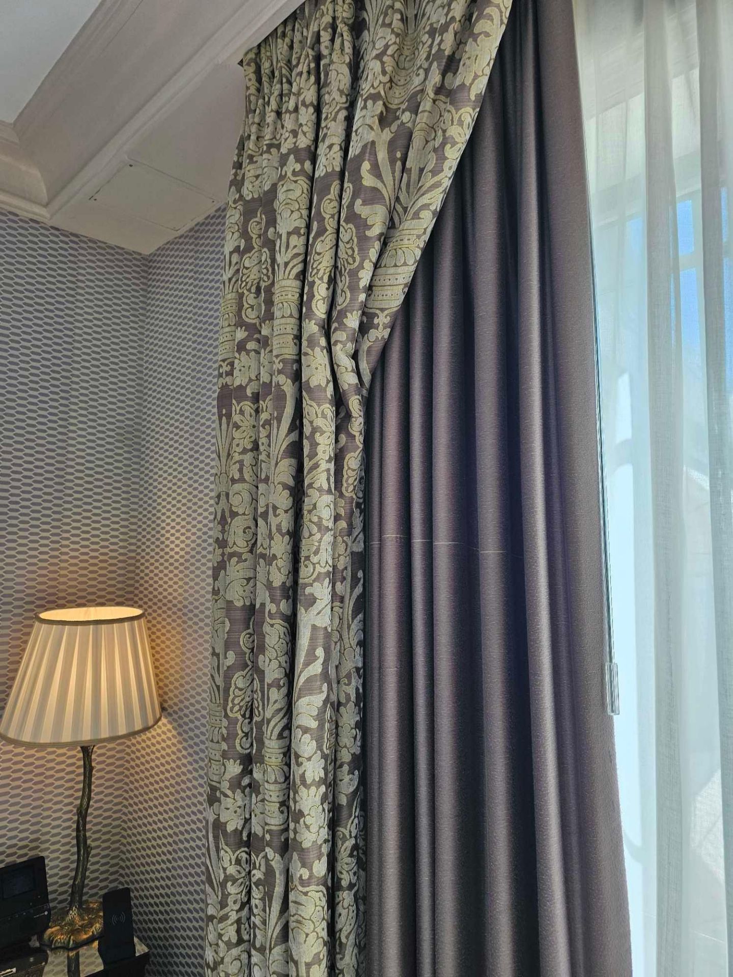 A Pair Of Silk Drapes And Jabots 255 x 255cm (Room 816) - Image 2 of 3