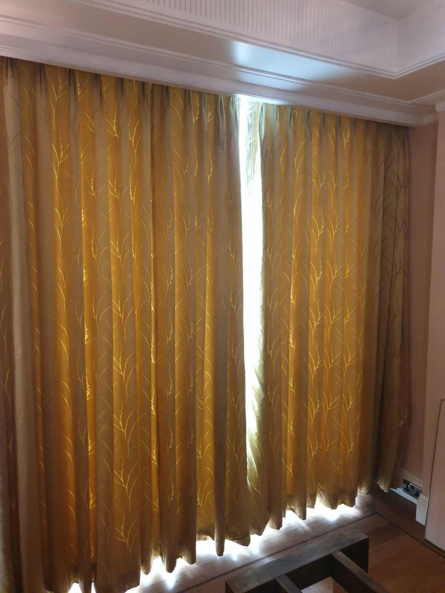 A Pair Of Silk Green Pattered Drapes 240 x 250cm (The Terrace)