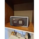 Assay Abloy digital guest safe 35 x 43 x 19cm ( Location : 118)