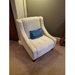 An upholstered relaxer chair 78 x 54 x 86cm ( Location : 221)