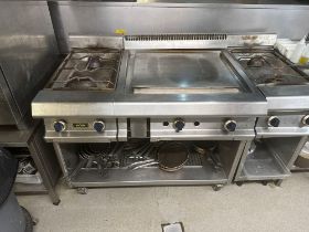 Capic Freestanding Plancha and twin open burner comprising of Capic W380511 CELTIC C5 2 open burners