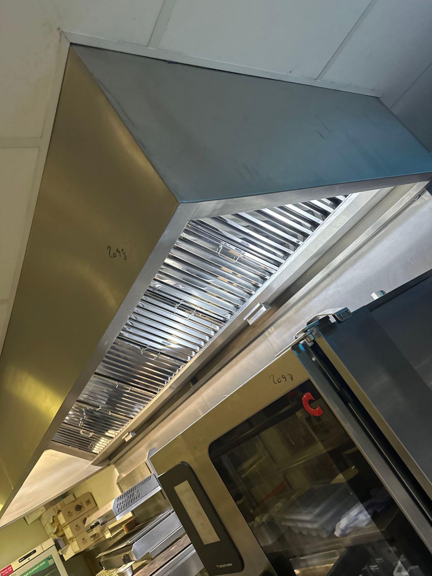 Stainless Steel baffle Extraction Canopy Unit 390 X 120cm ( Location: Upstairs Kitchen) - Image 2 of 5