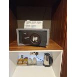 Assay Abloy digital guest safe 35 x 43 x 19cm ( Location : 9)