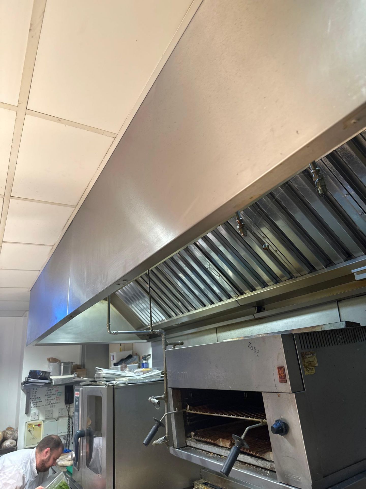 Dawnvale stainless steel baffle extraction canopy 3.5m x 120cm ( Location: Bar Kitchen) - Bild 4 aus 4