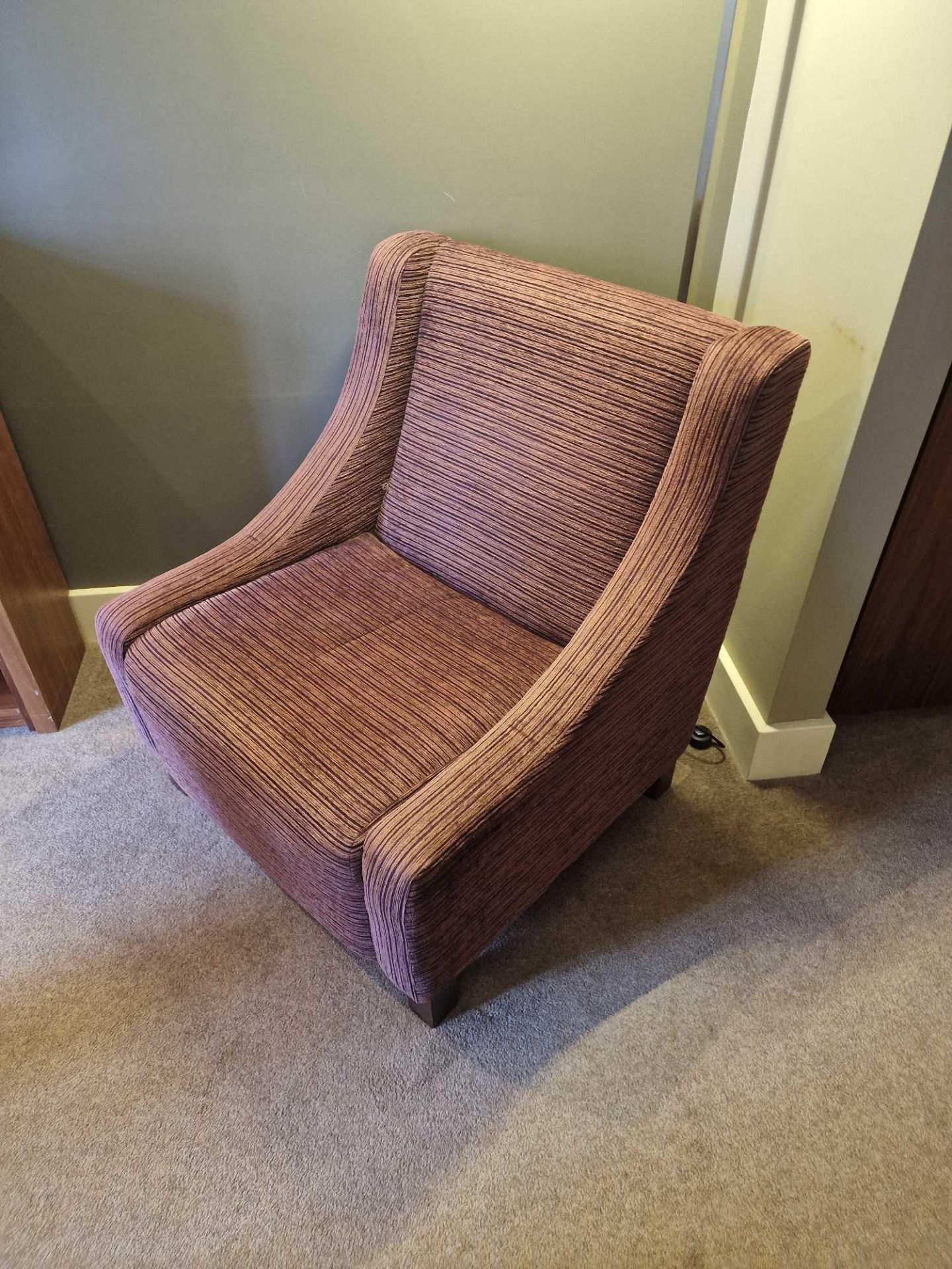 An upholstered relaxer chair 78 x 54 x 86cm ( Location : 120)