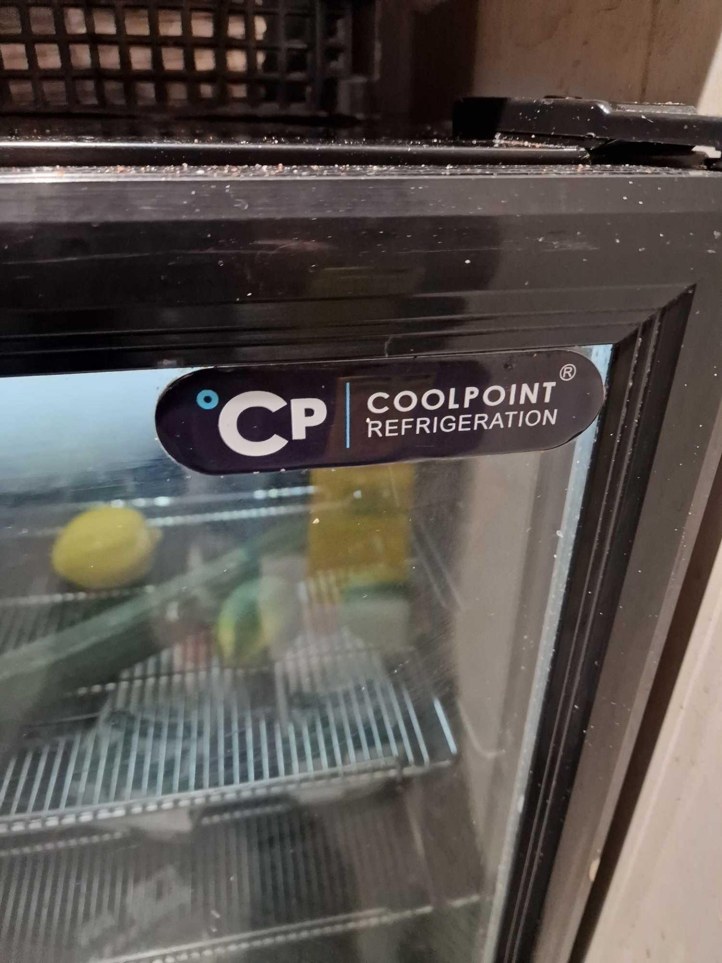 Coolpoint CX900R small under counter glass door - wine cooler capacity 21 x 750ml wine bottles 470mm - Image 2 of 2