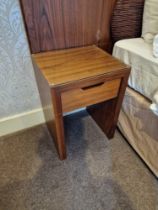 A pair of single drawer nightstands finished in dark stain cherrywood 40 x x35 x 56cm ( Location :