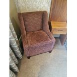 An upholstered relaxer chair 78 x 54 x 86cm ( Location : 201)