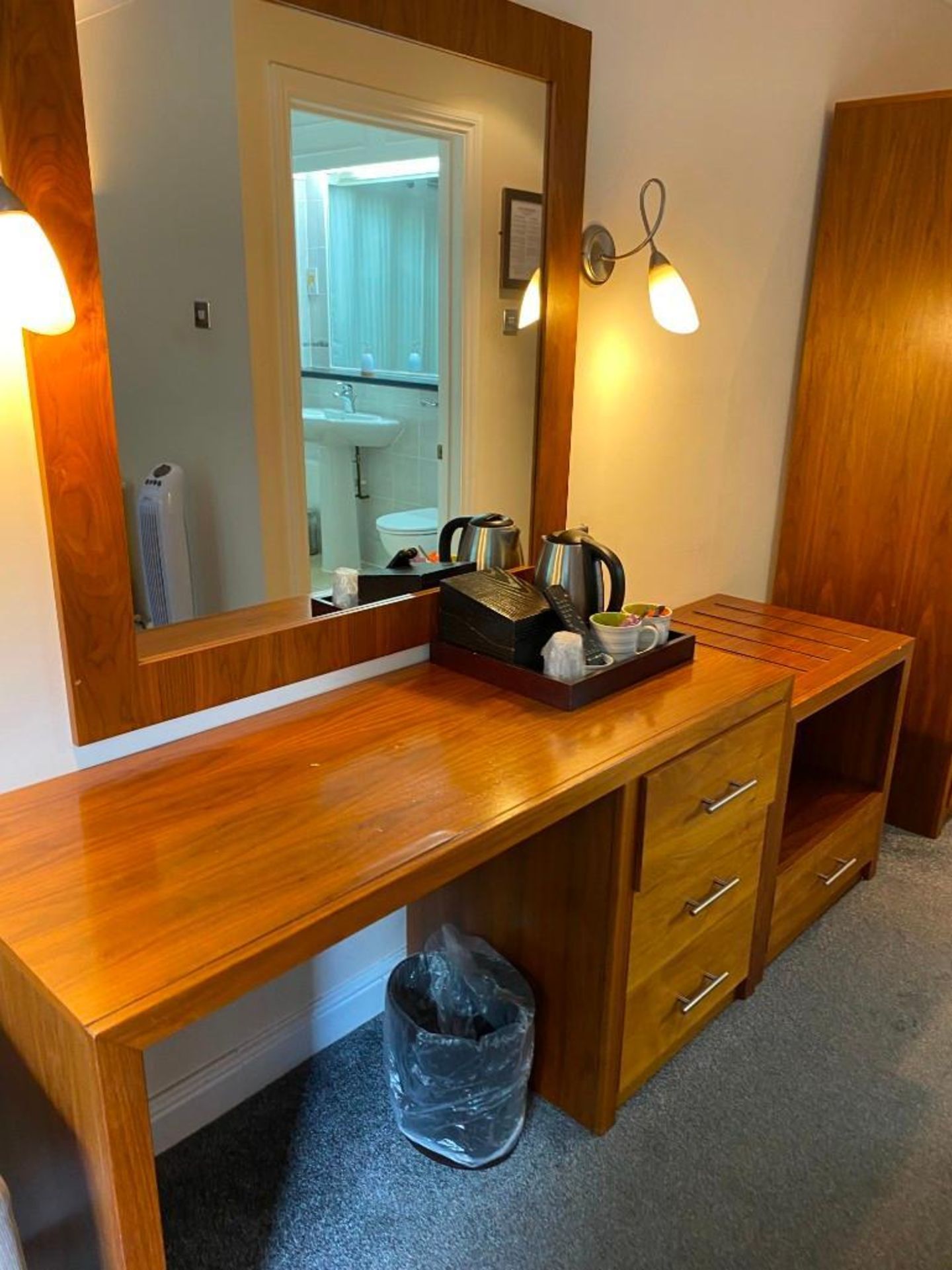 Contents of guest bedroom number 23 at the Brookfield Hotel. Darkwood bedroom desk with 3 drawers - Image 2 of 7