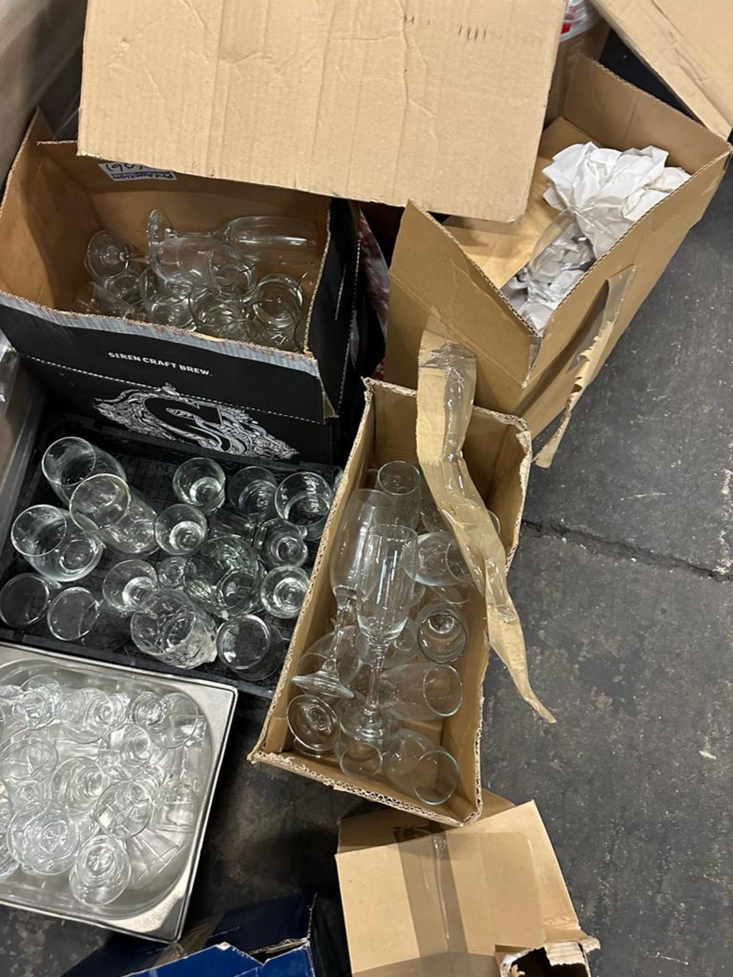 A large Quantity of loose glassware (see Pictures) - Bild 13 aus 13